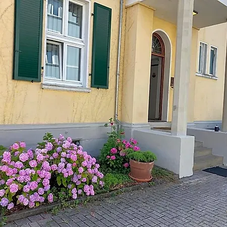 Haus Berlin Apartahotel